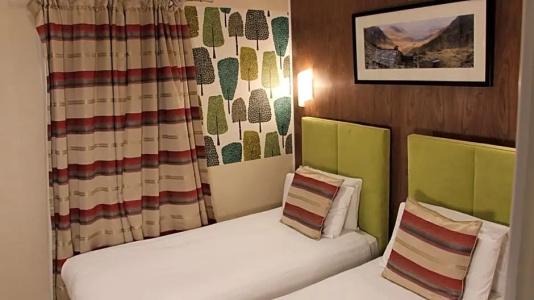 Cheshire Central London - 25