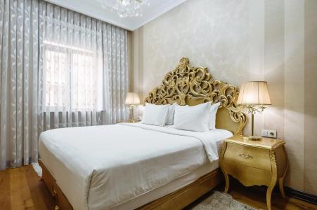 Royal Residence - 142
