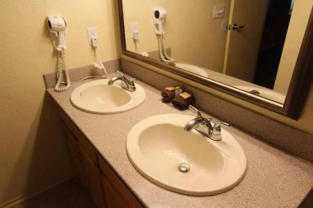 Crown Point Resort, By Vri Americas - 6
