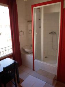 Hôtel Chateaubriand - 32