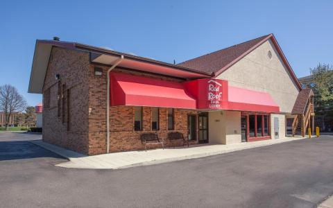 Red Roof Inn Plus+ u Of m North - 16