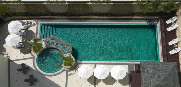 Royale Chulan The Curve - 12