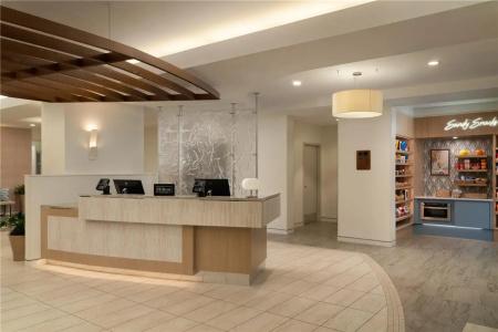 DoubleTree by Hilton Virginia Beach - 33