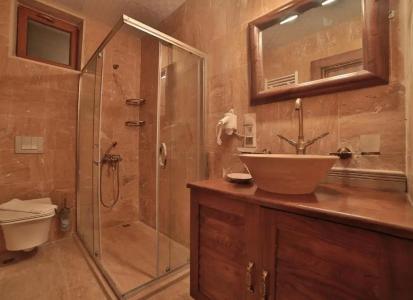 Caravanserai Inn - 74