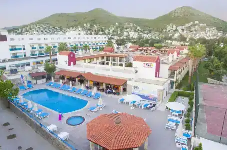 Tiana Beach Resort - 3