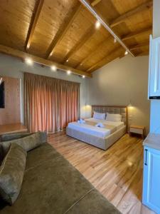Rias Penthouse Suites - 91