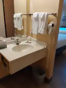 Inn - 40