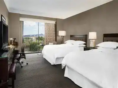 Sheraton Phoenix Crescent - 49