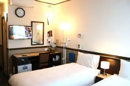 Toyoko Inn Marseille Saint Charles - 4