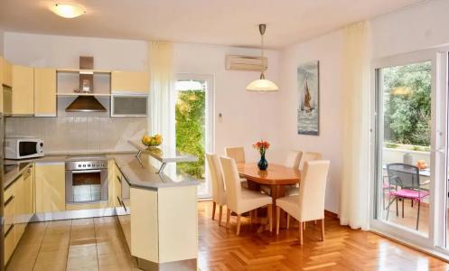 Pervanovo with Free Parking - 282
