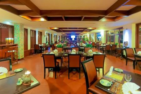 Royal Angkor Resort & Spa - 4