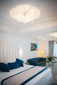 Eden Roc Suites - 44