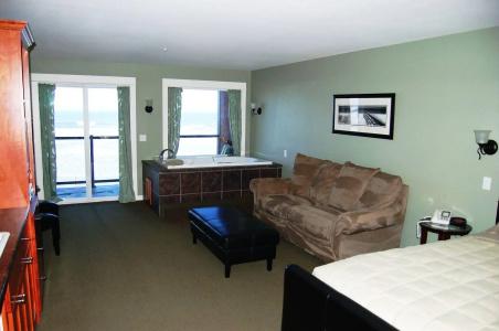 Starfish Manor Oceanfront - 4