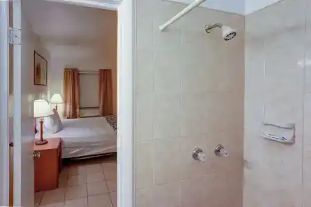Green Seas Motel - 54