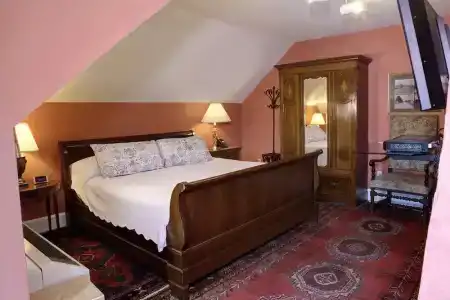 200 South Street Inn - 32