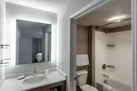 Residence Inn by Marriott Midtown - 25