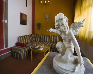 Janus Boutique & Spa - 2