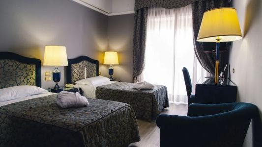 Grand Excelsior's - 105
