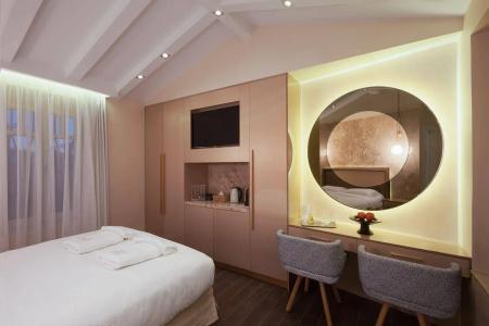 Consolato Boutique - 5