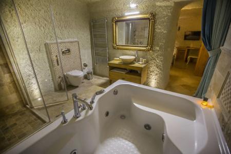 Azure Cave Suites - 34