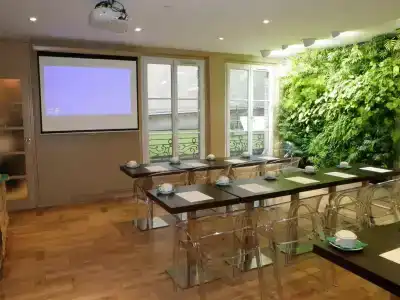 Idéal Hôtel Design - 17