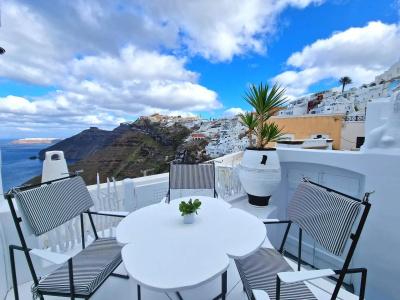 Trieris Villa & Suites - 72