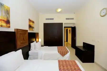 Ivory Grand - 23