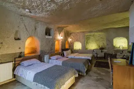 Atilla's Cave - 446