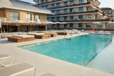 Dwo Sirius - Adults Only - 18