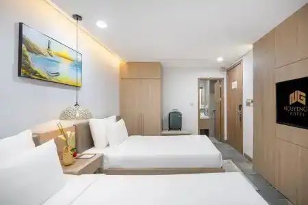 Nguyen Gia - 34