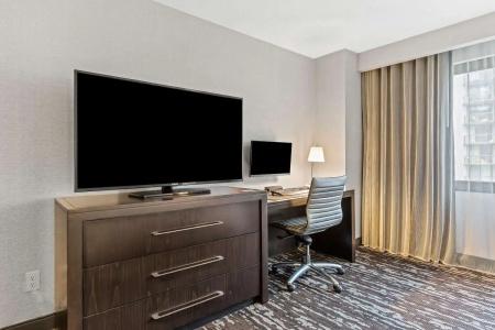 Embassy Suites by Hilton Crystal City National Airport - 72