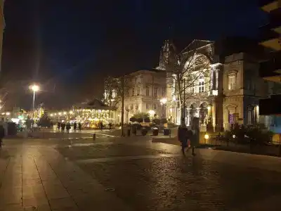 Kyriad Avignon - Palais des Papes - 23