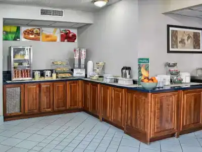 Quality Inn-Central Park Area - 30