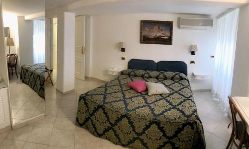 Capri Bougainville - 1
