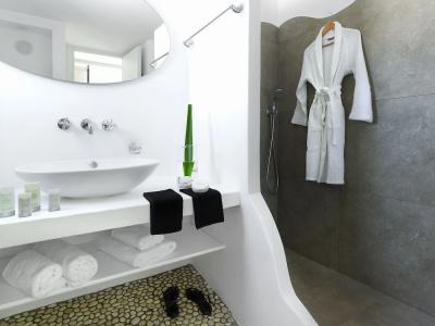 Santa Maria Luxury Suites & Spa - 81