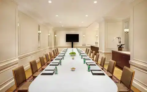 Lotte New York Palace - 19