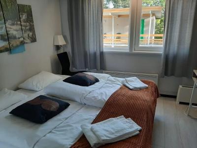 Holms Motel - 30