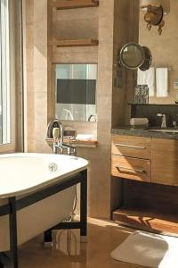 The Ritz-Carlton, Shenzhen - 69