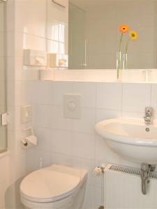 Dormero Hannover-Langenhagen Airport - 8