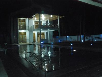 Bluewater Beach Resort - 8