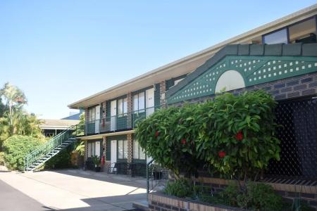 Best Western Cattle City Motor Inn - 52