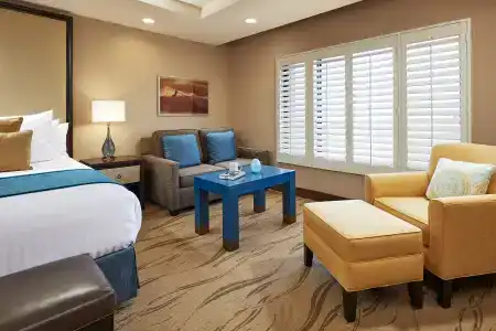 Empress La Jolla - 31