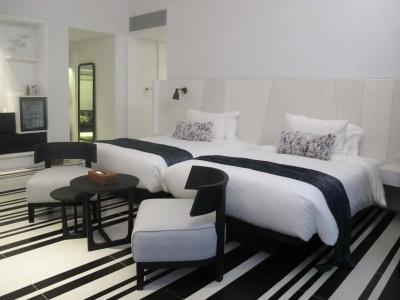 Veranda Pool Suite - 12