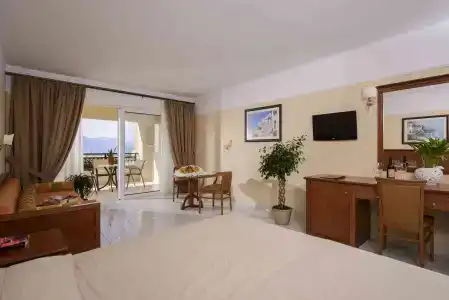 Vantaris Palace - 3