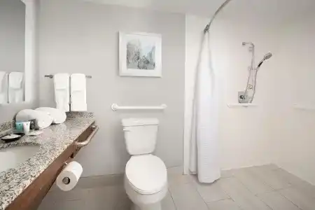 Comfort Inn & Suites San Antonio Airport - 37
