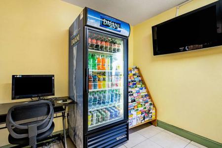 Quality Inn & Suites Airport - Cruise Port Hollywood - 11