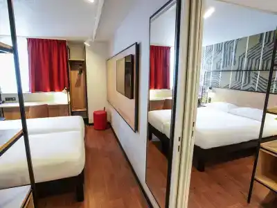 Ibis Tours Centre Giraudeau - 56
