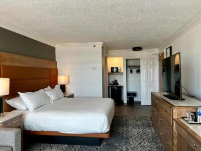 Sheraton Oceanfront - 56