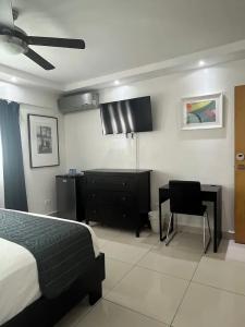 City Caribbean Boutique - 163