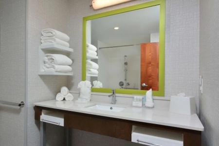 Hampton Inn & Suites Charlotte Northlake - 4
